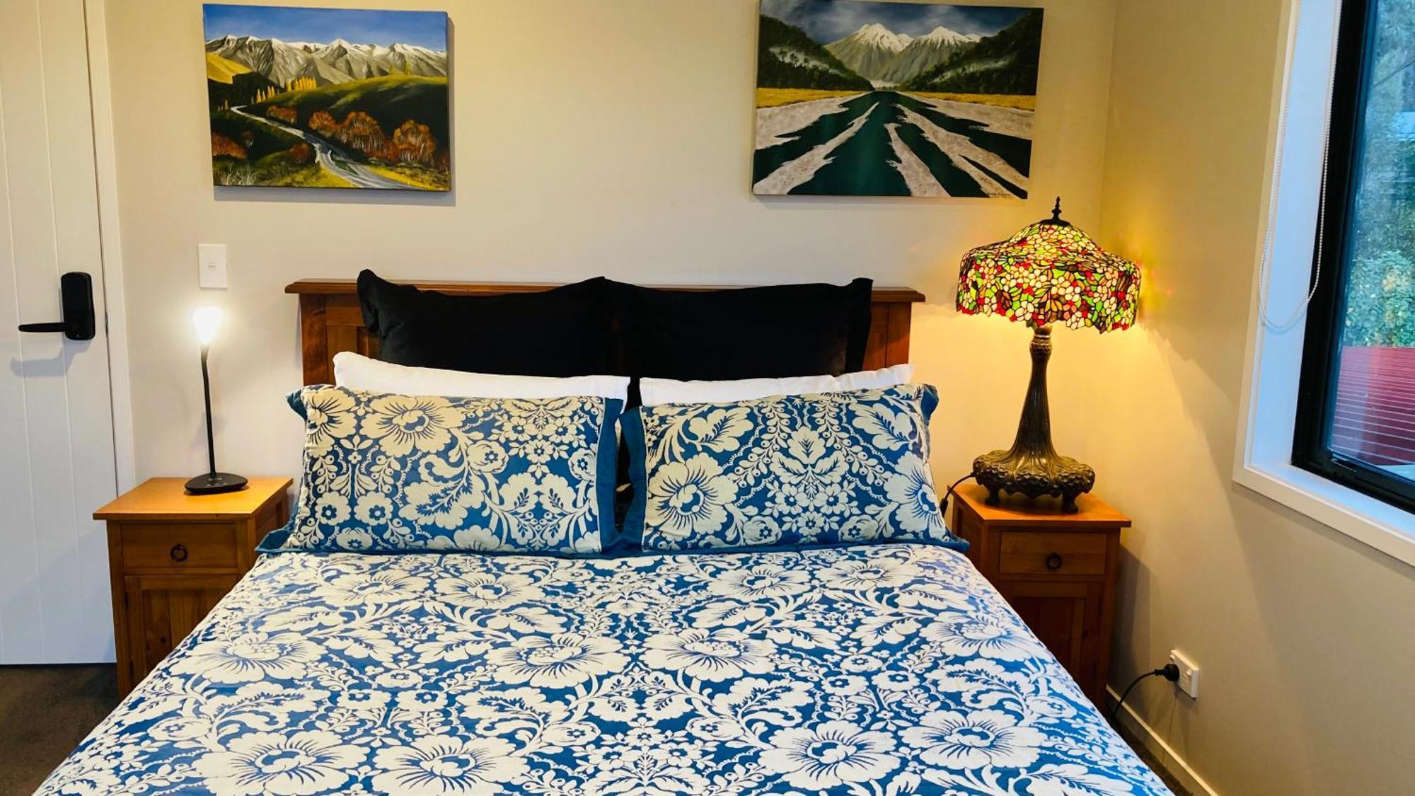 Maymorn Orchard Suites อัปเปอร์ฮัทท์ ห้อง รูปภาพ